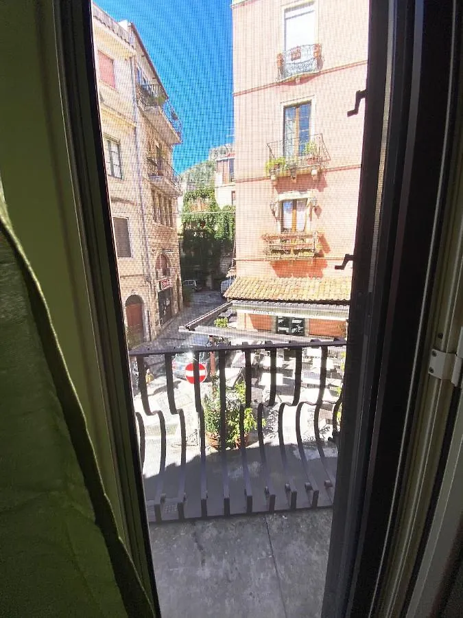 Skip Intro Apartment Taormina