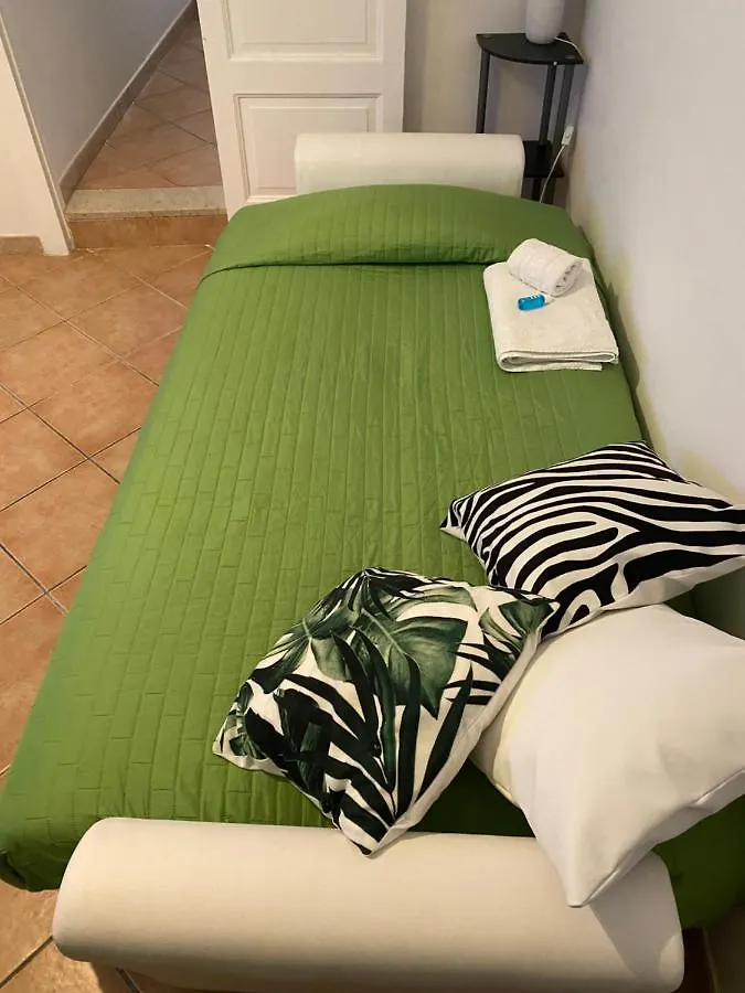 Skip Intro Apartment Taormina